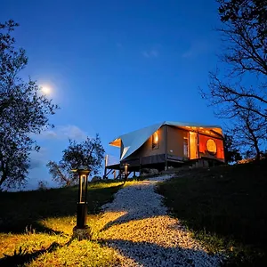 https://glamping-stregaia.it-tuscanyhotel.com