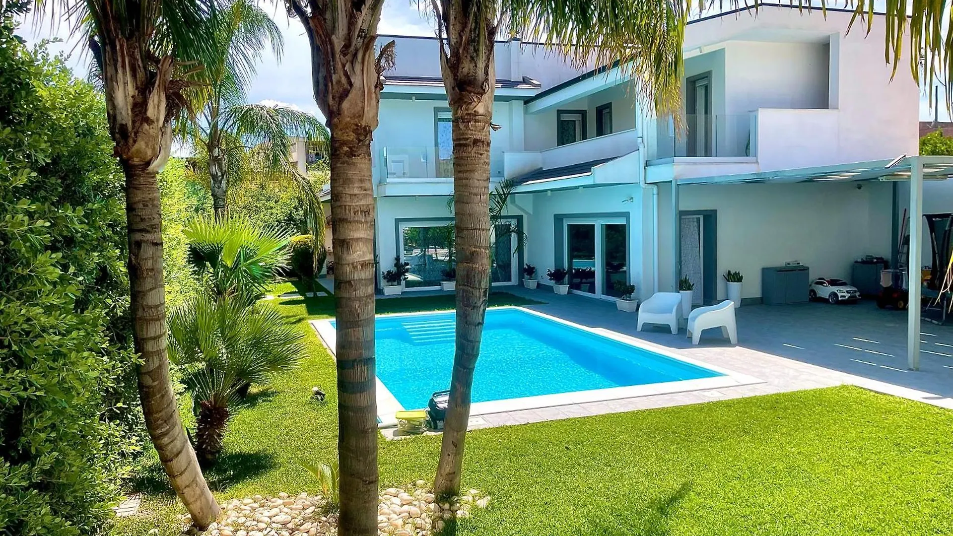 Angolo paradiso Castelvetrano 0*,